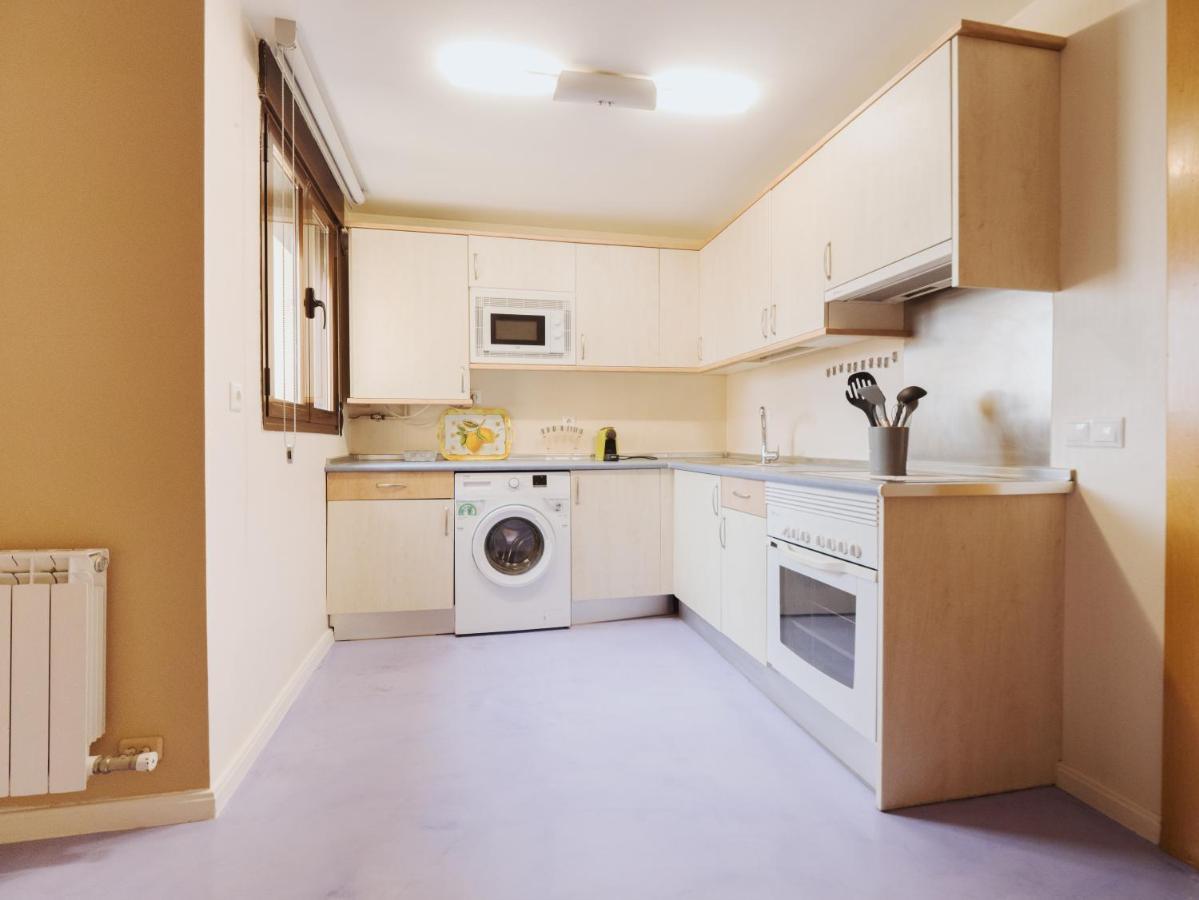 Apartamento Sofia ทอร์เดซียัส ภายนอก รูปภาพ